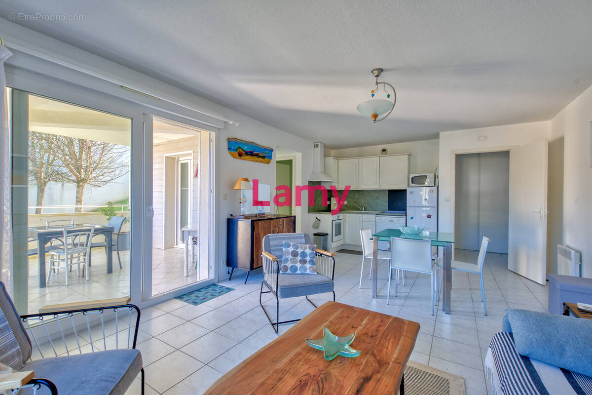 Appartement à MESCHERS-SUR-GIRONDE