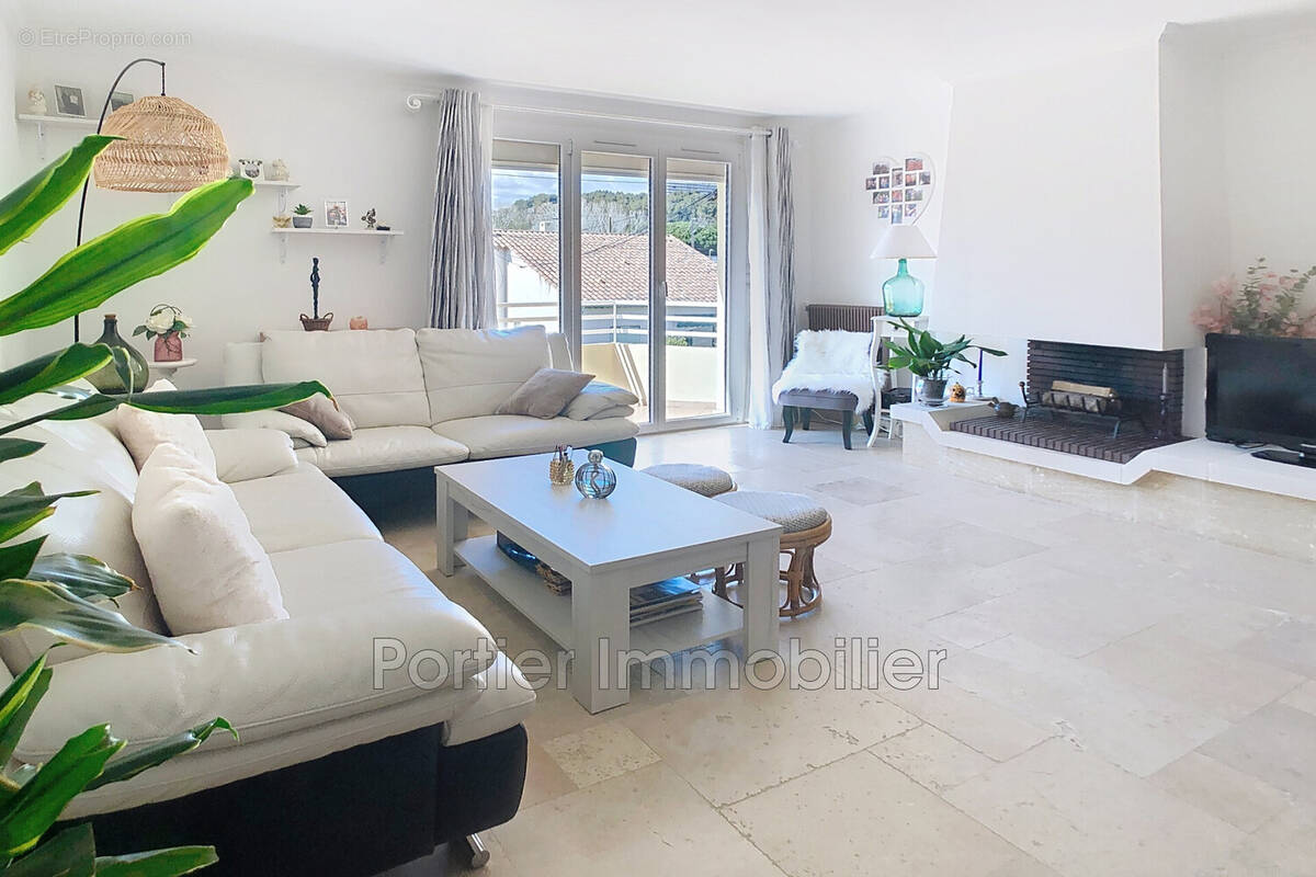 Appartement à VILLENEUVE-LOUBET