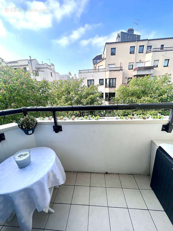 Appartement à SURESNES