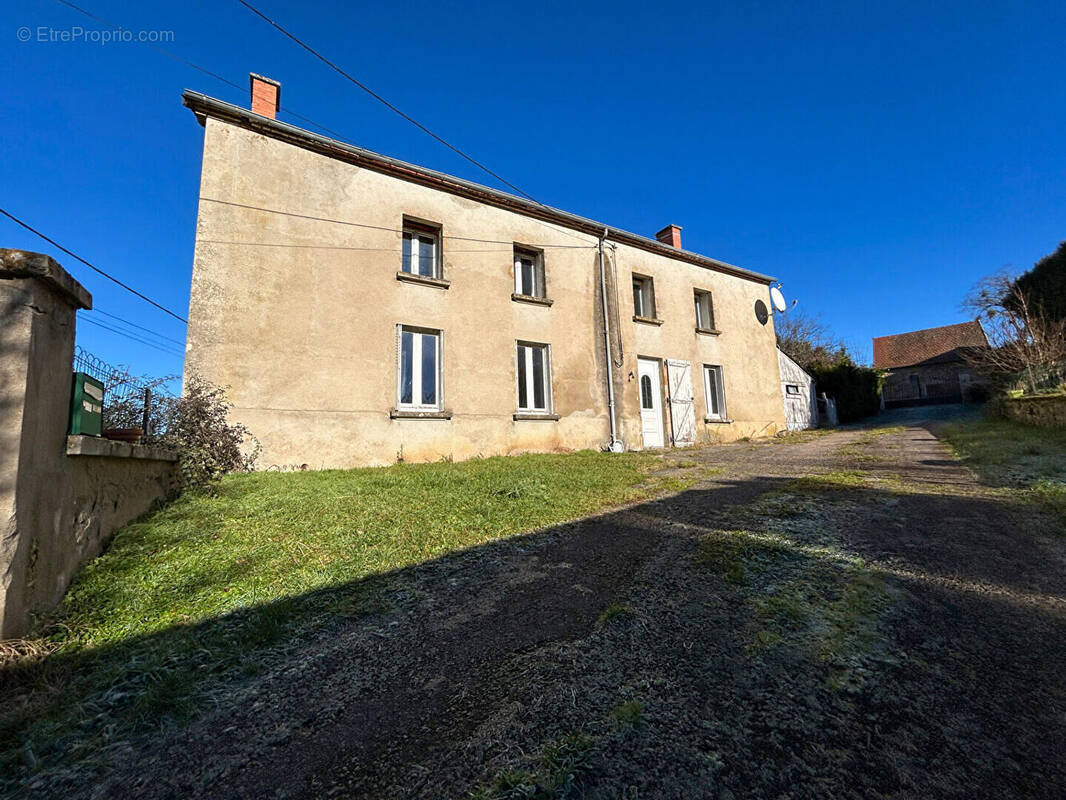 Maison à VIRLET