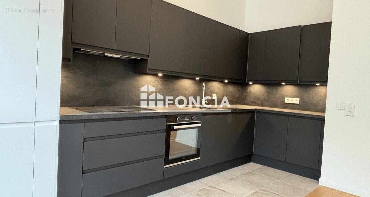 Appartement à BOURG-LA-REINE