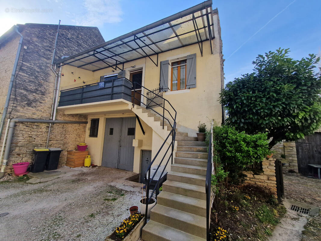 Maison à SAVIGNY-LES-BEAUNE