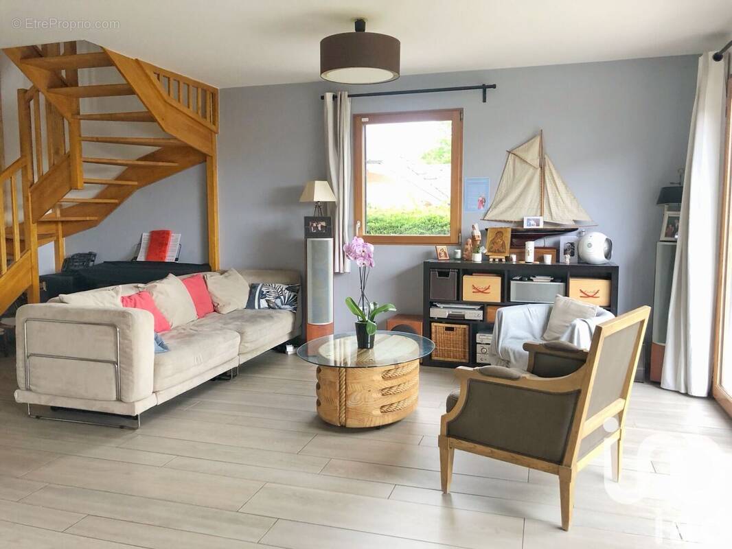Photo 1 - Maison à ECHENEVEX