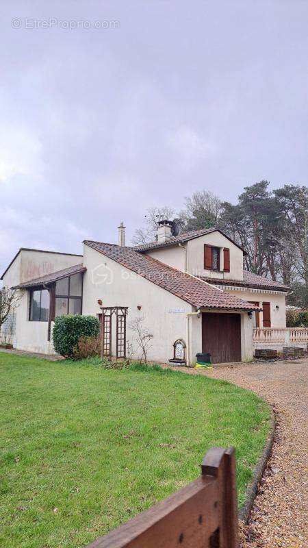 Maison à RAZAC-SUR-L&#039;ISLE