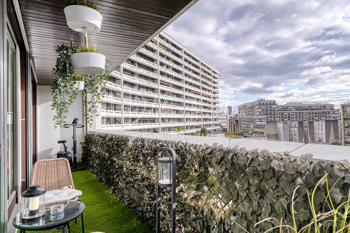 Appartement à PARIS-15E