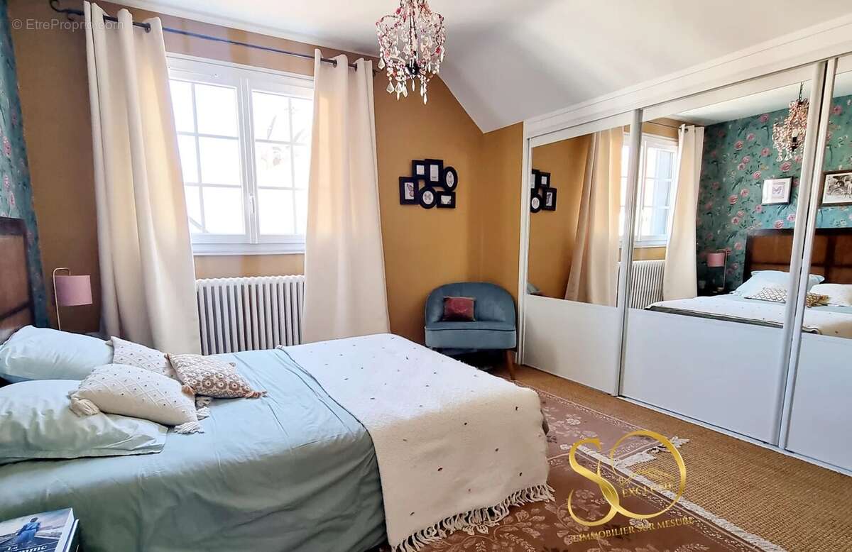 Maison à EPONE