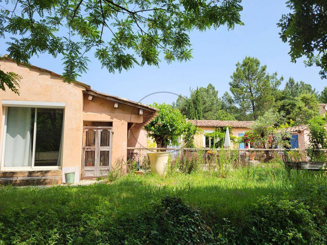 Maison à BARJAC