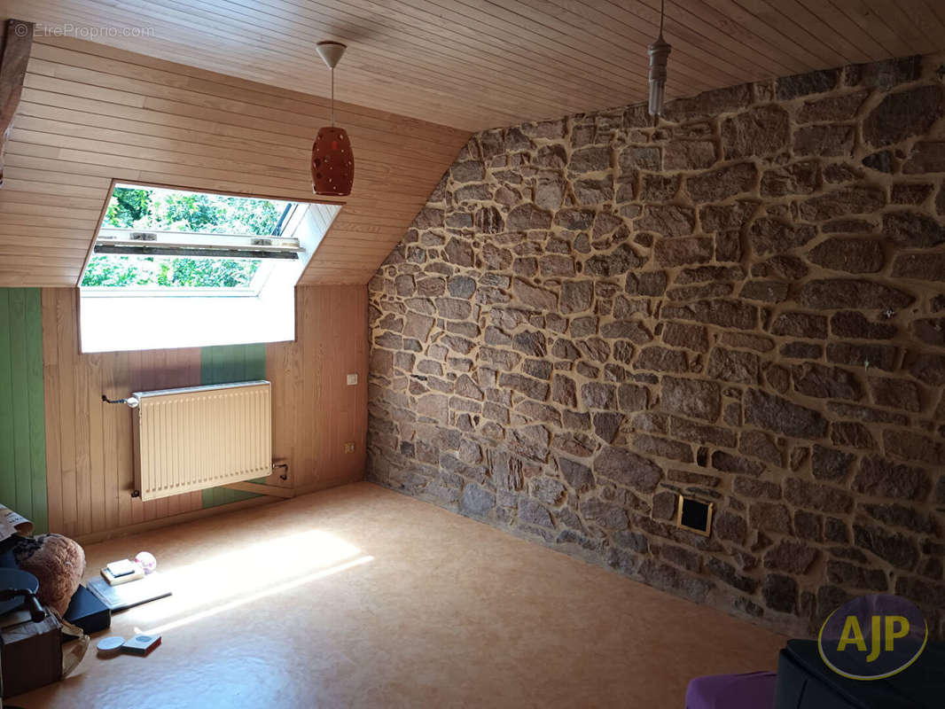Maison à MOLAC