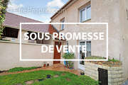 Appartement à LE PERRAY-EN-YVELINES