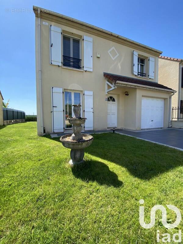 Photo 1 - Maison à MITRY-MORY