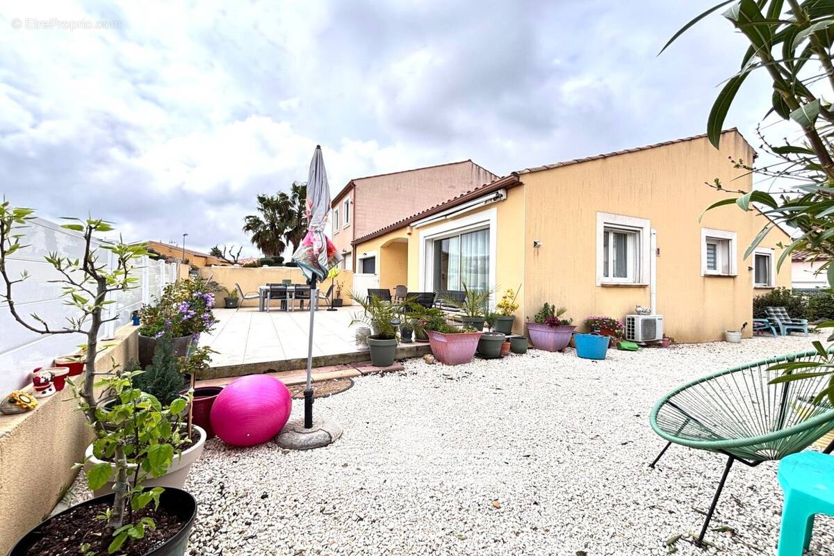 Maison à NISSAN-LEZ-ENSERUNE