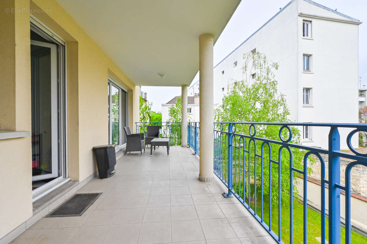 Appartement à SAINT-MAUR-DES-FOSSES