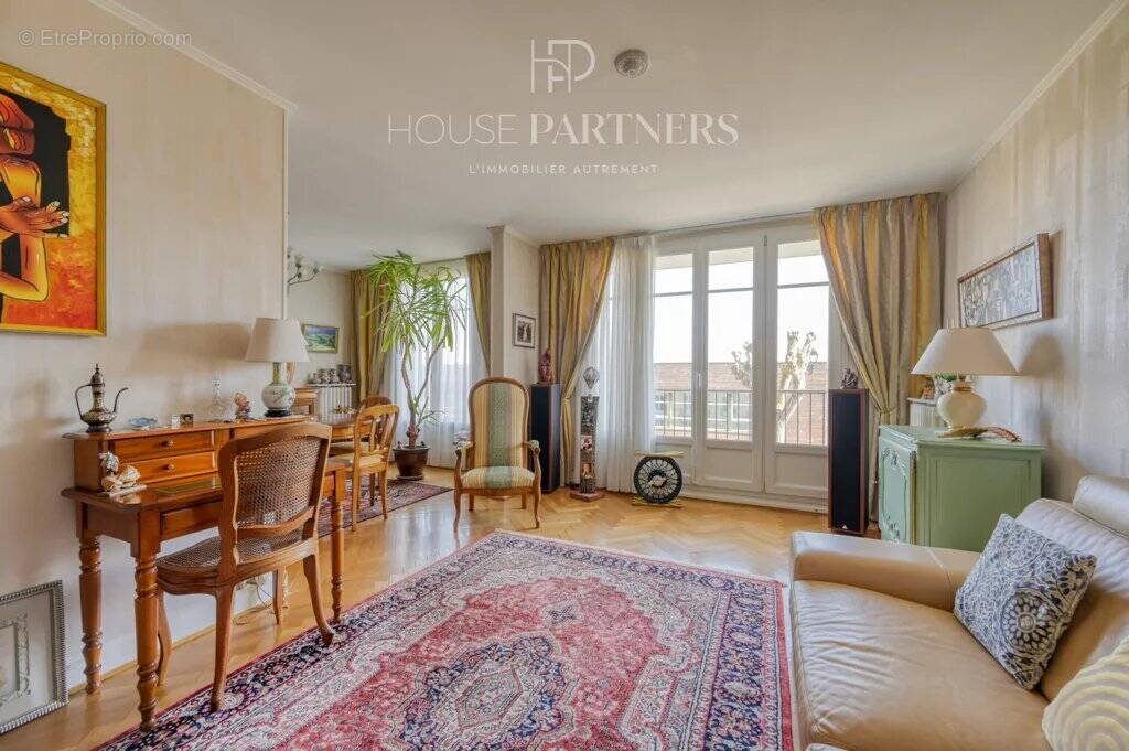 Appartement à BOUGIVAL