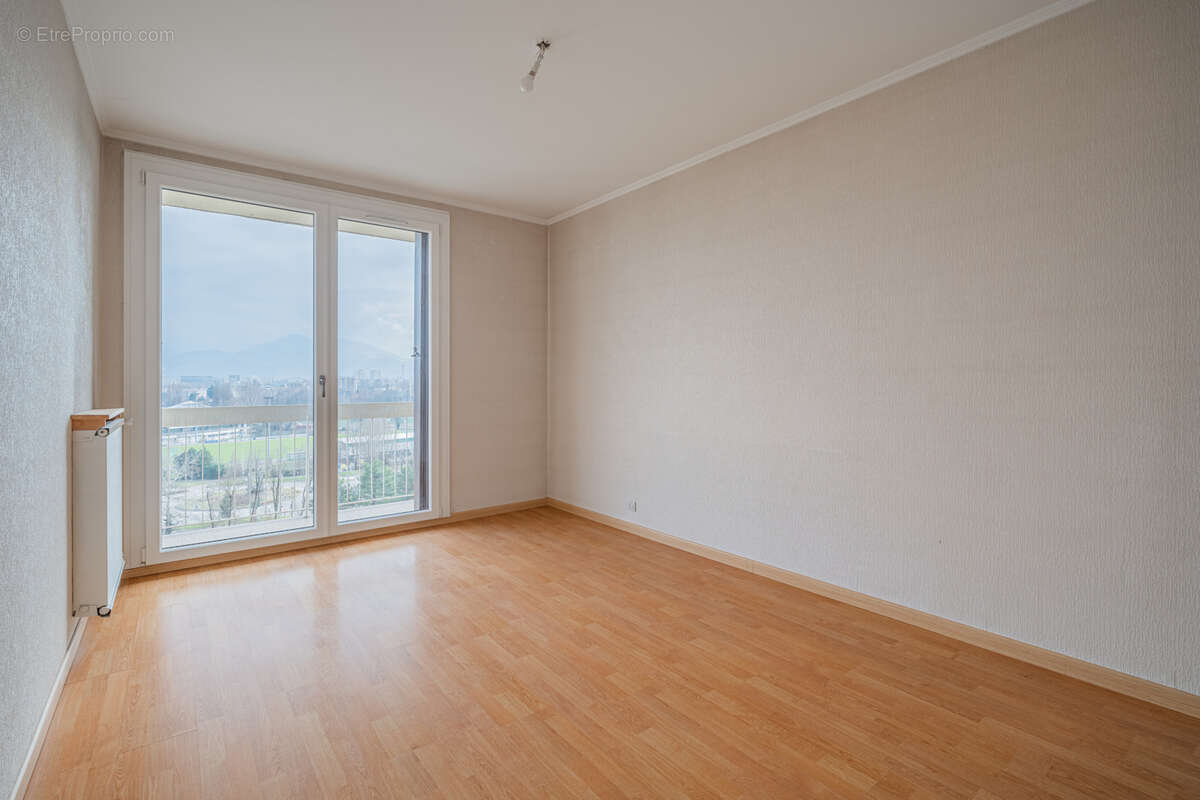 Appartement à SEYSSINET-PARISET