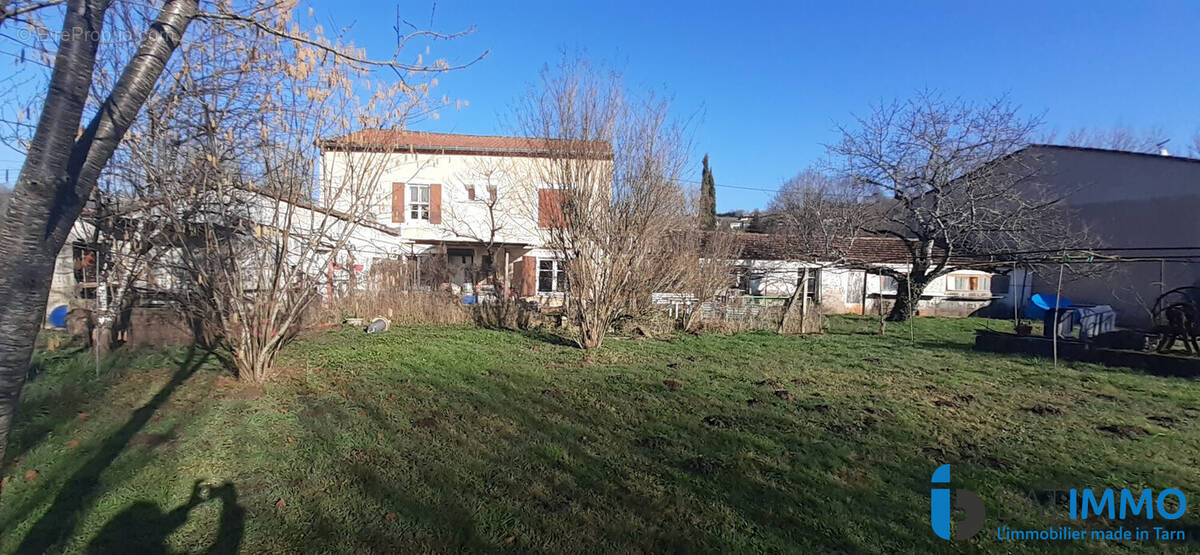 Maison à SAINT-JUERY