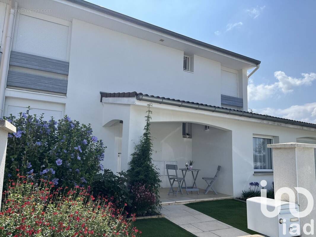 Photo 1 - Maison à LA TALAUDIERE