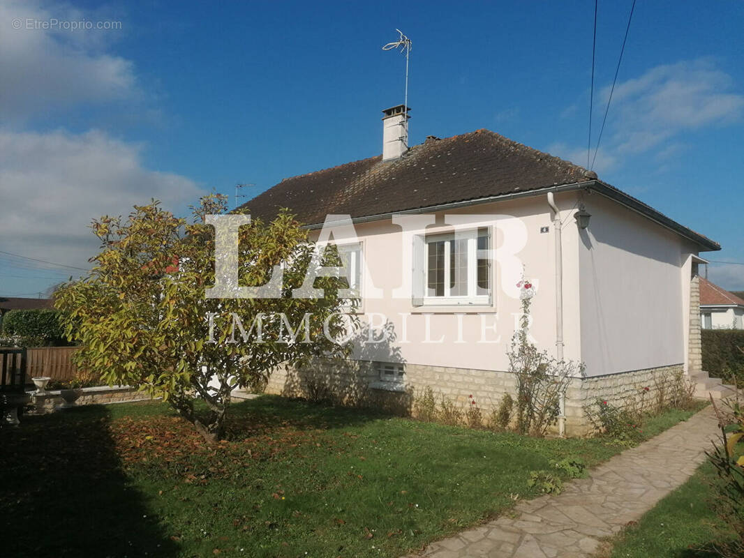 Maison à ECOUCHE