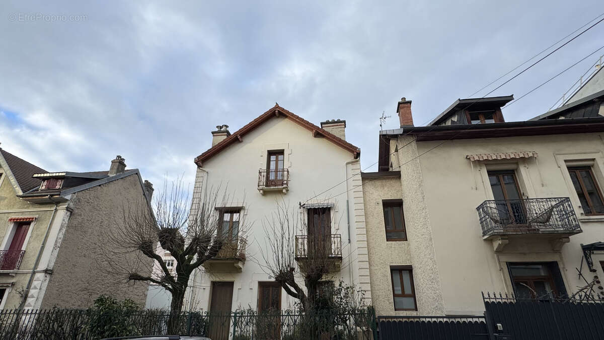 Appartement à AIX-LES-BAINS