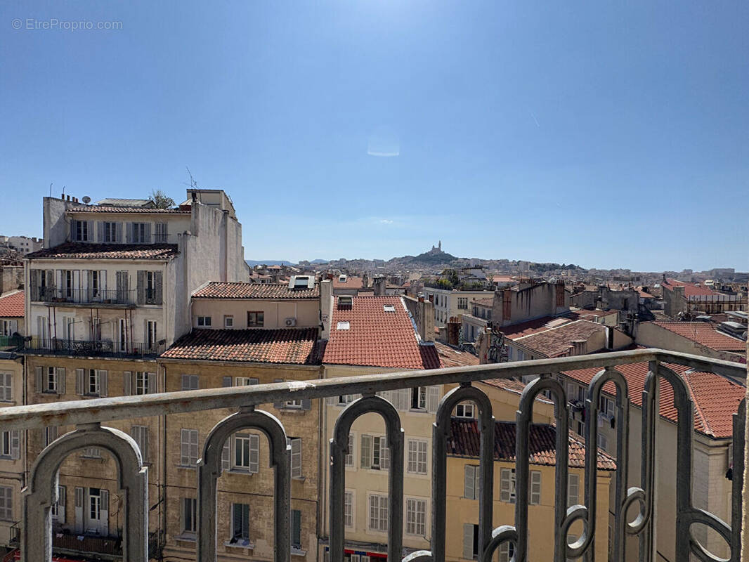 Appartement à MARSEILLE-1E