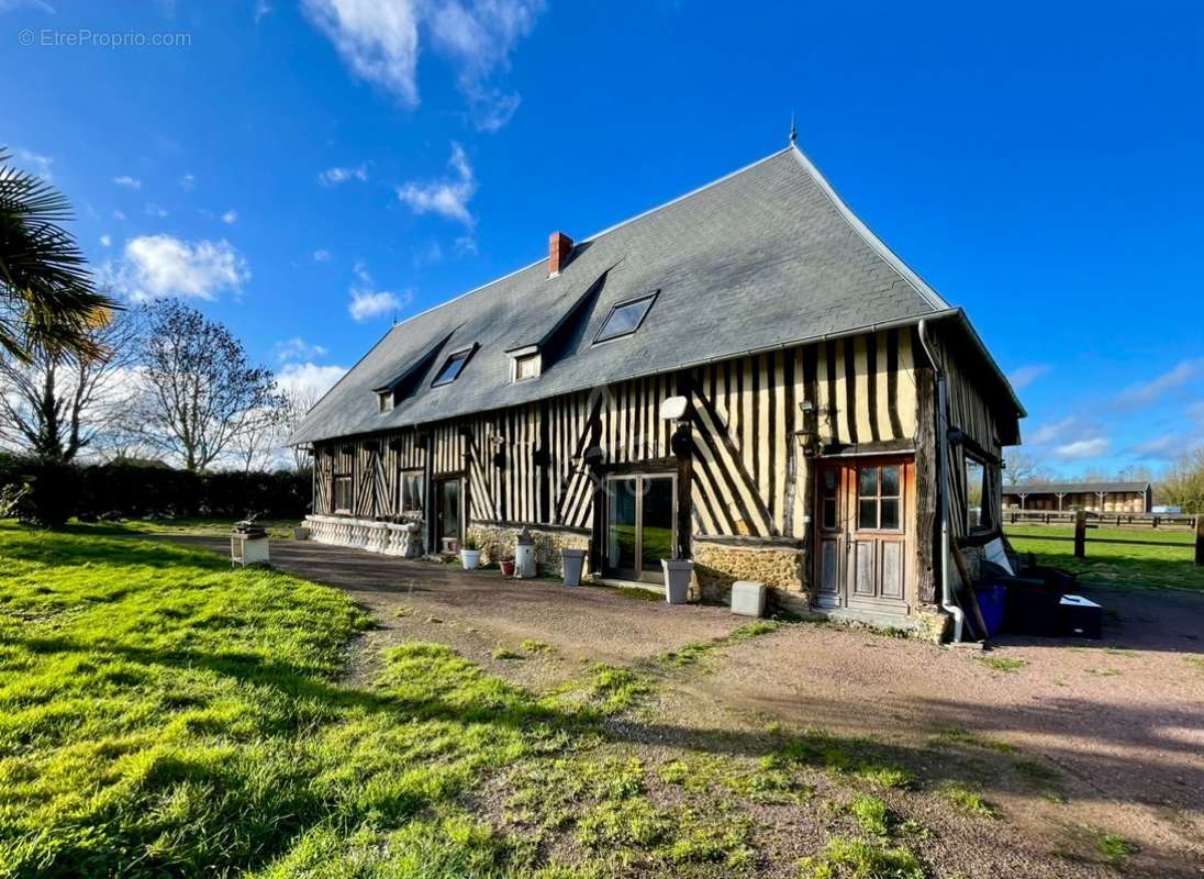 Maison à BEUVRON-EN-AUGE