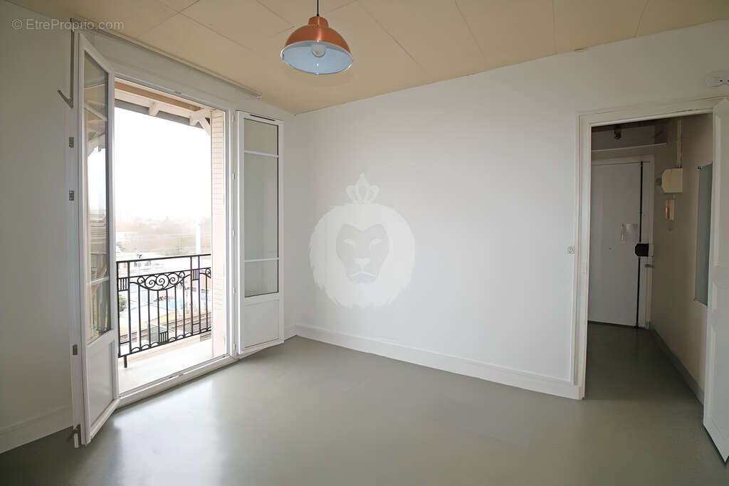 Appartement à SAINT-MAUR-DES-FOSSES