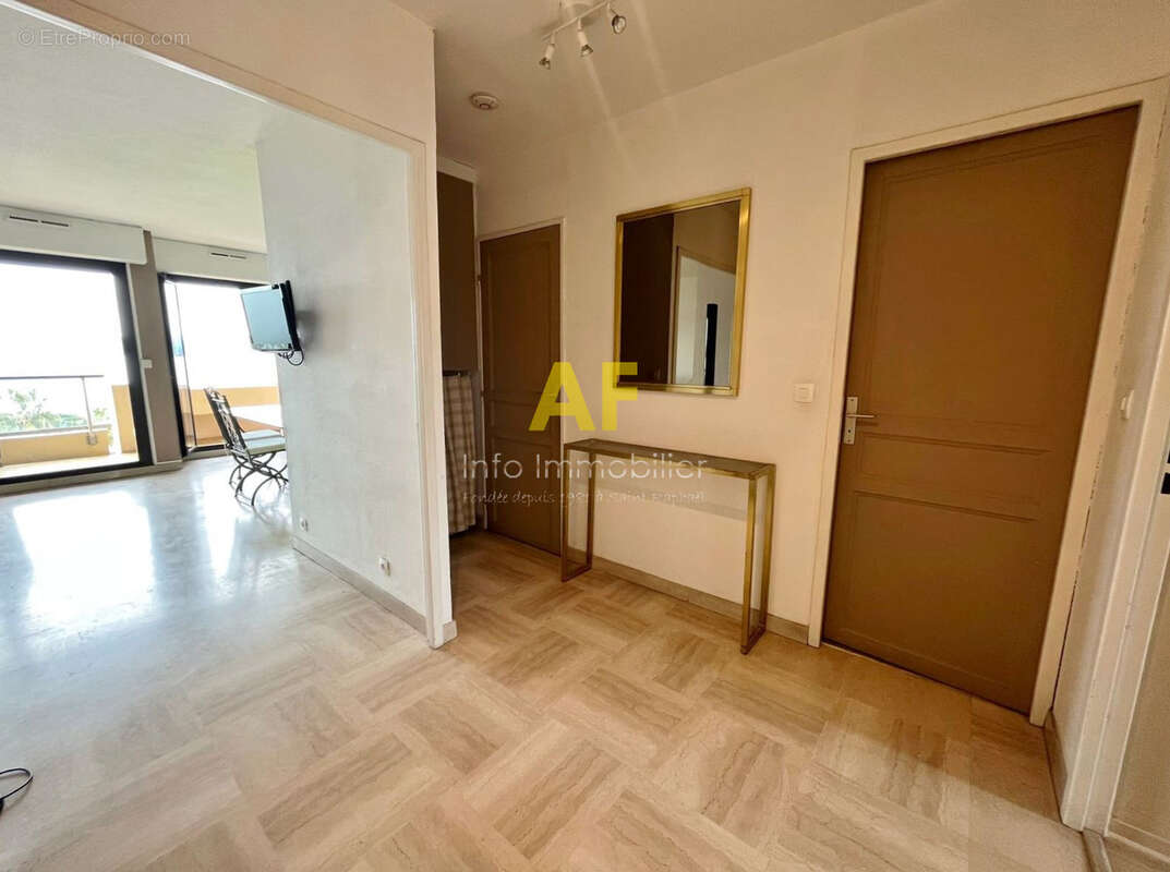 Appartement à SAINT-RAPHAEL