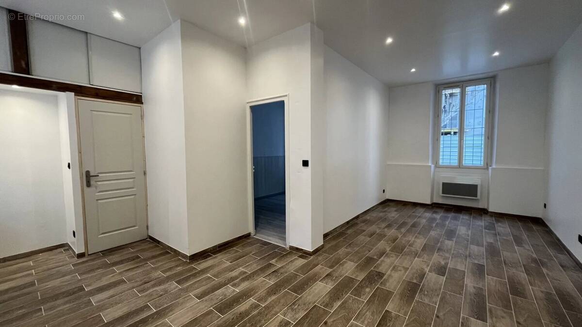 Appartement à PORT-DE-BOUC
