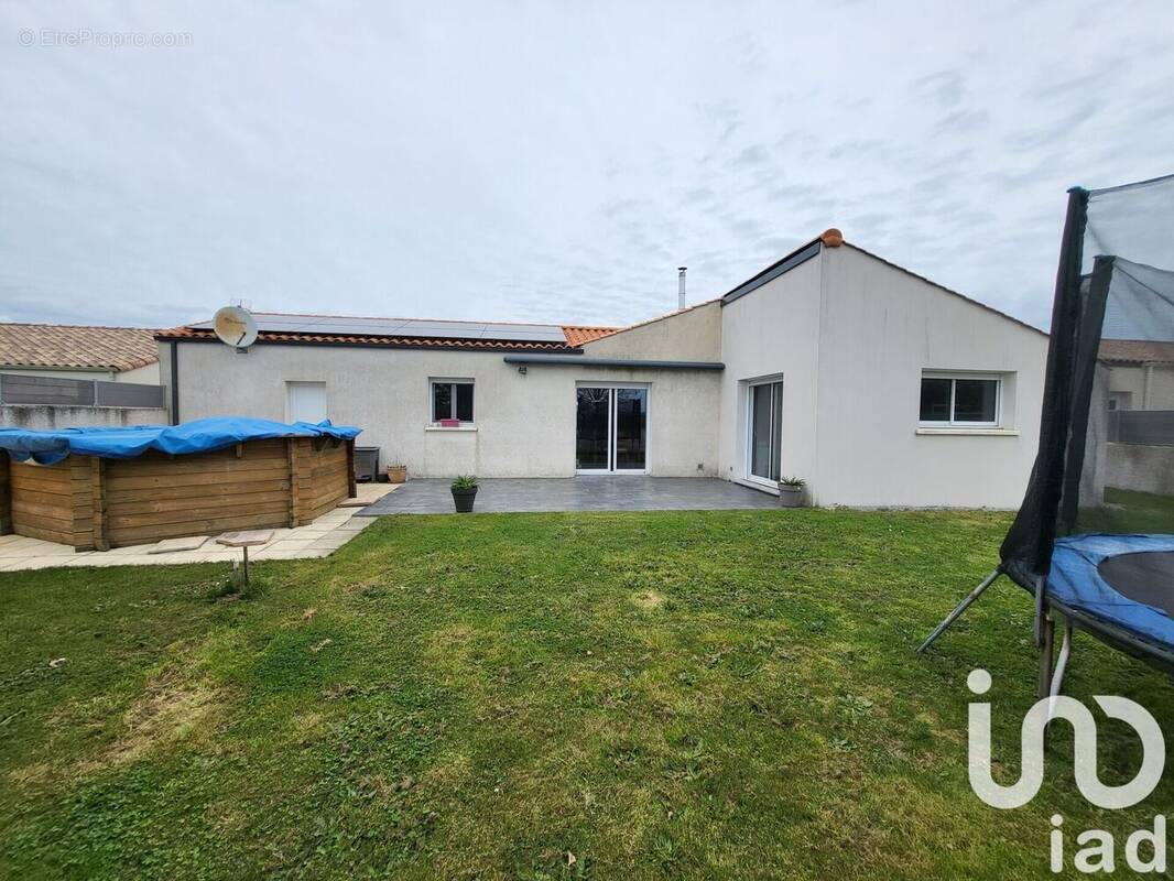 Photo 1 - Maison à NESMY