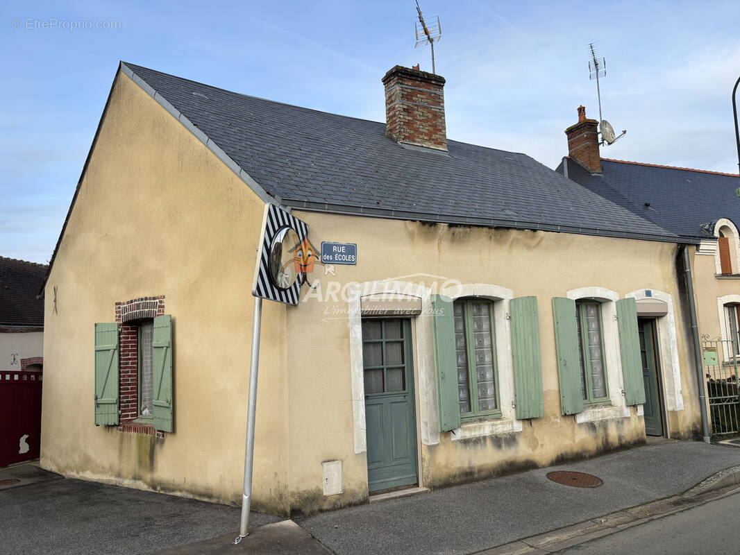 Maison à VIBRAYE