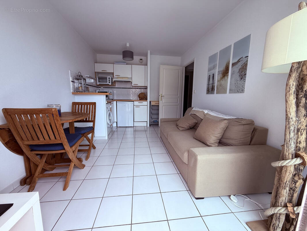 Appartement à VAUX-SUR-MER