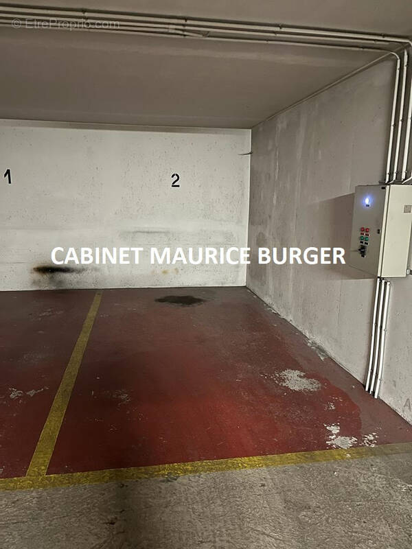 Parking à PARIS-15E