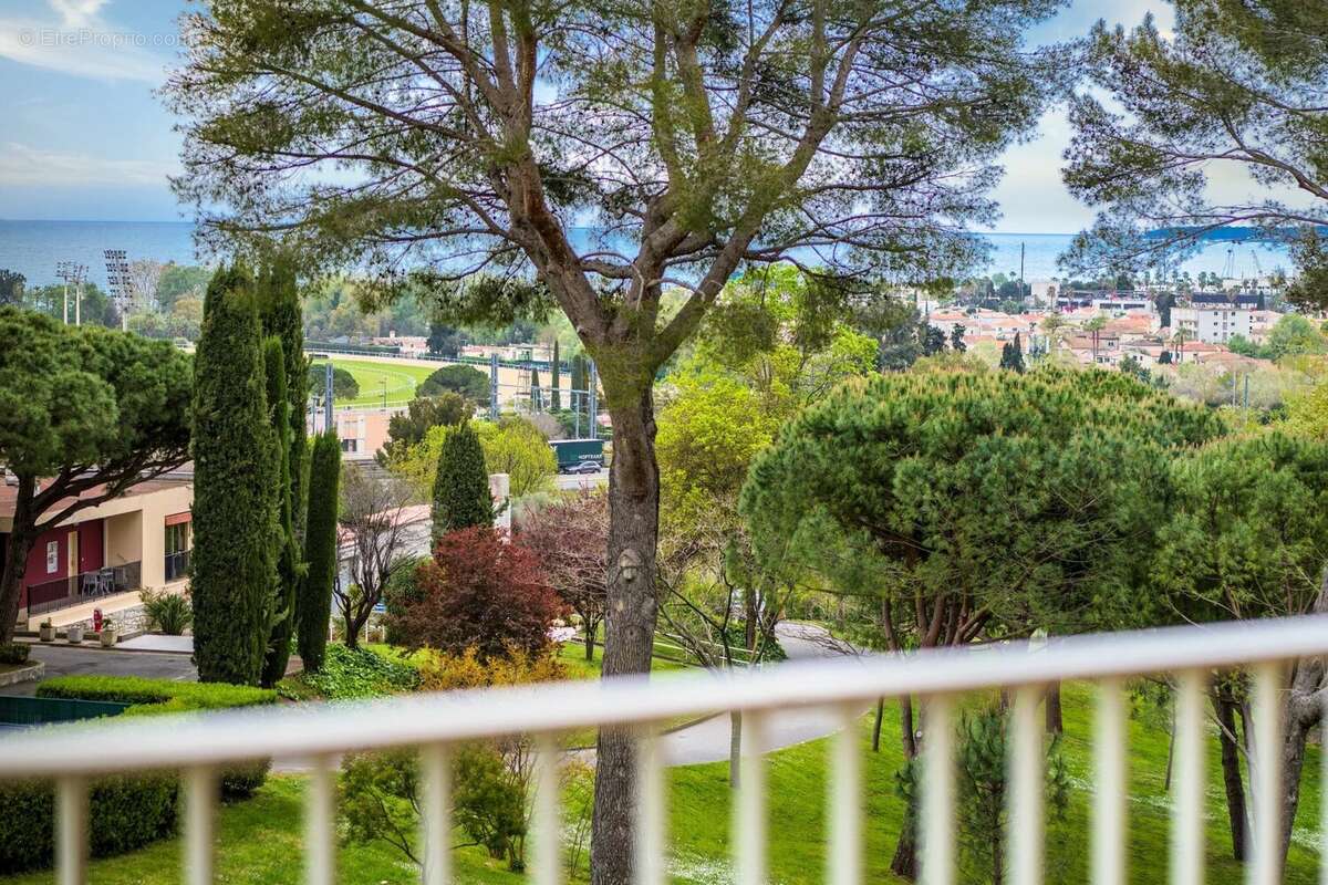 Appartement à CAGNES-SUR-MER