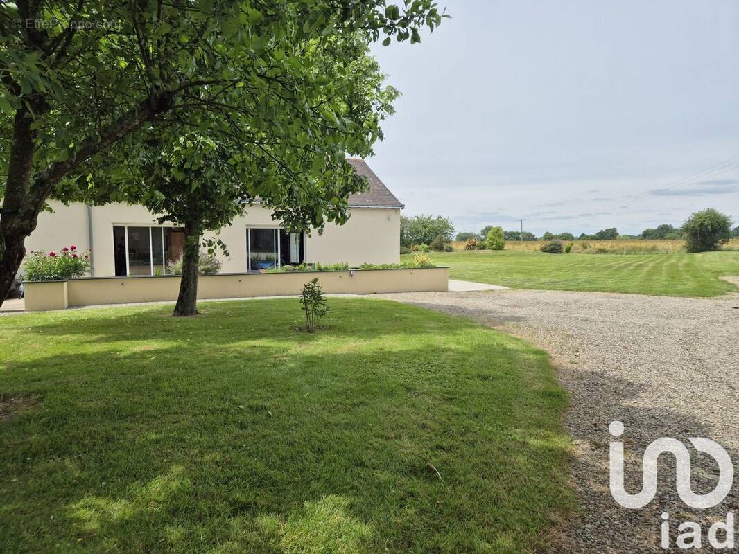 Photo 1 - Maison à LIGNE