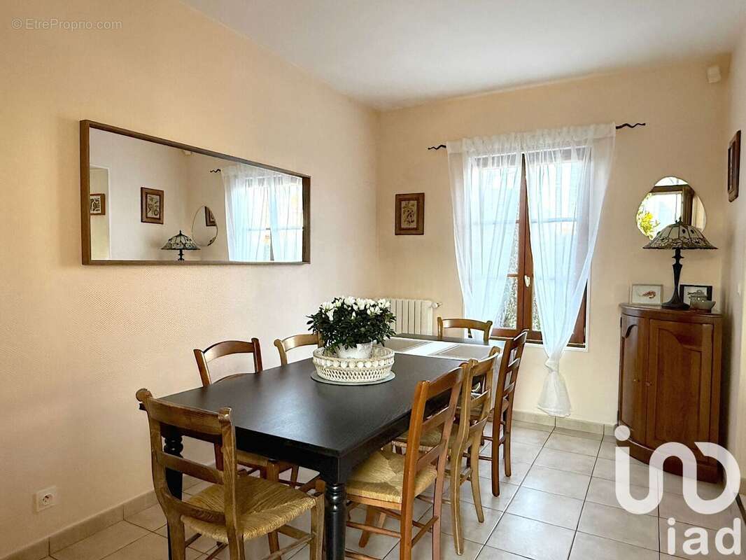 Photo 4 - Maison à LA QUEUE-LES-YVELINES