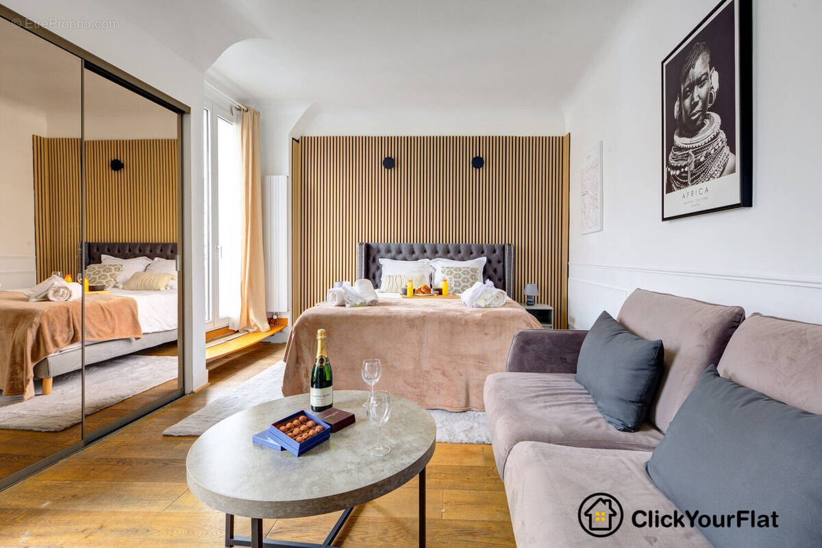 Appartement à PARIS-8E