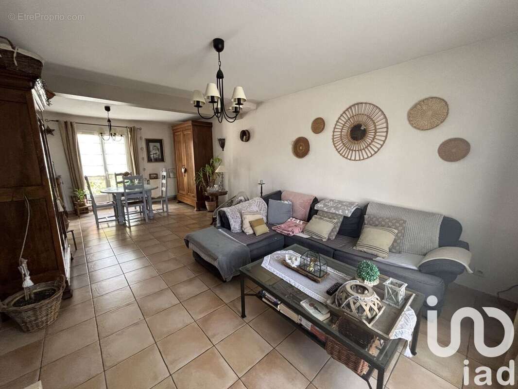 Photo 5 - Maison à FONTAINE-LA-GUYON