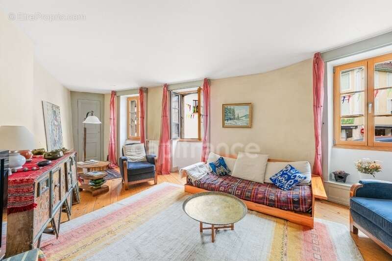 Maison à GEX