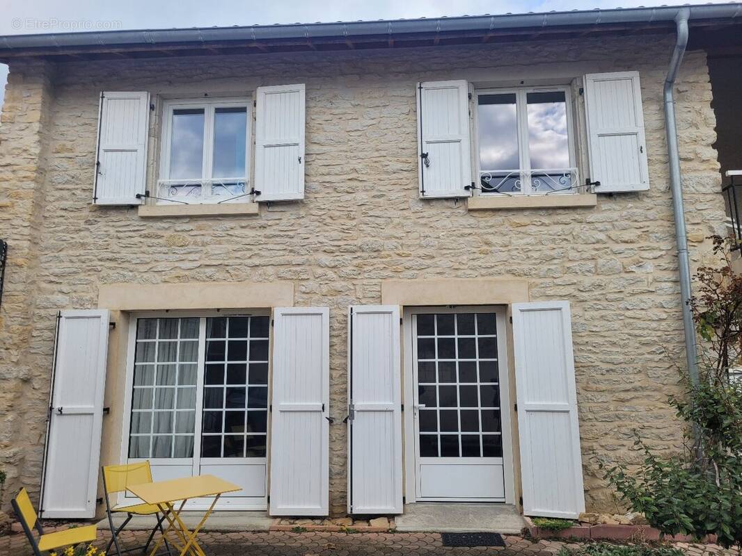 Maison à CREMIEU