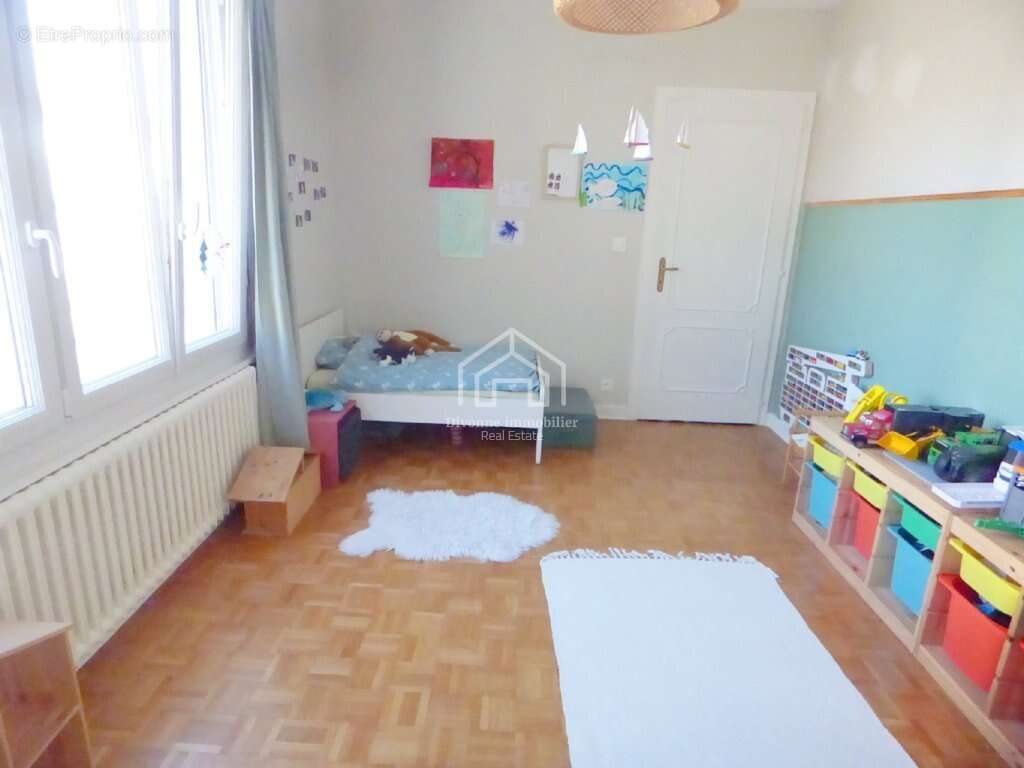 Appartement à DIVONNE-LES-BAINS