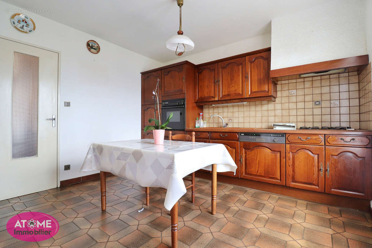 Maison à AUBOUE