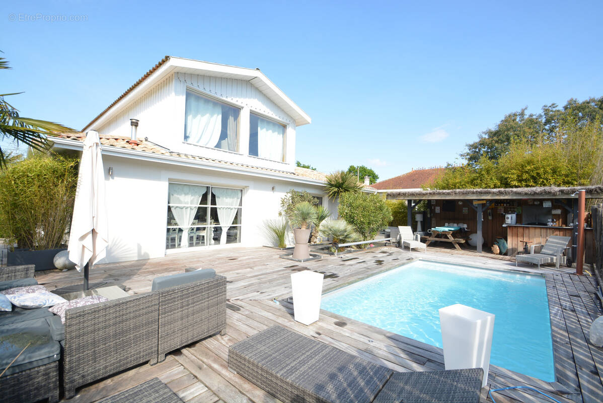 Maison à LE PORGE