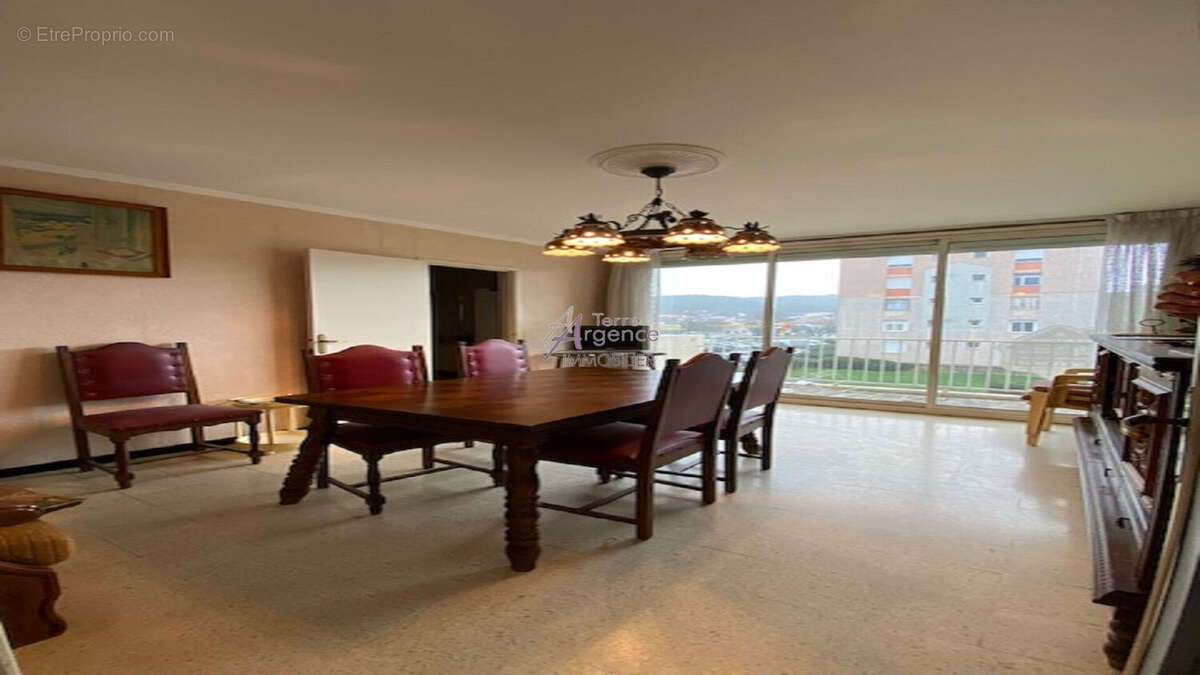 Appartement à BEAUCAIRE