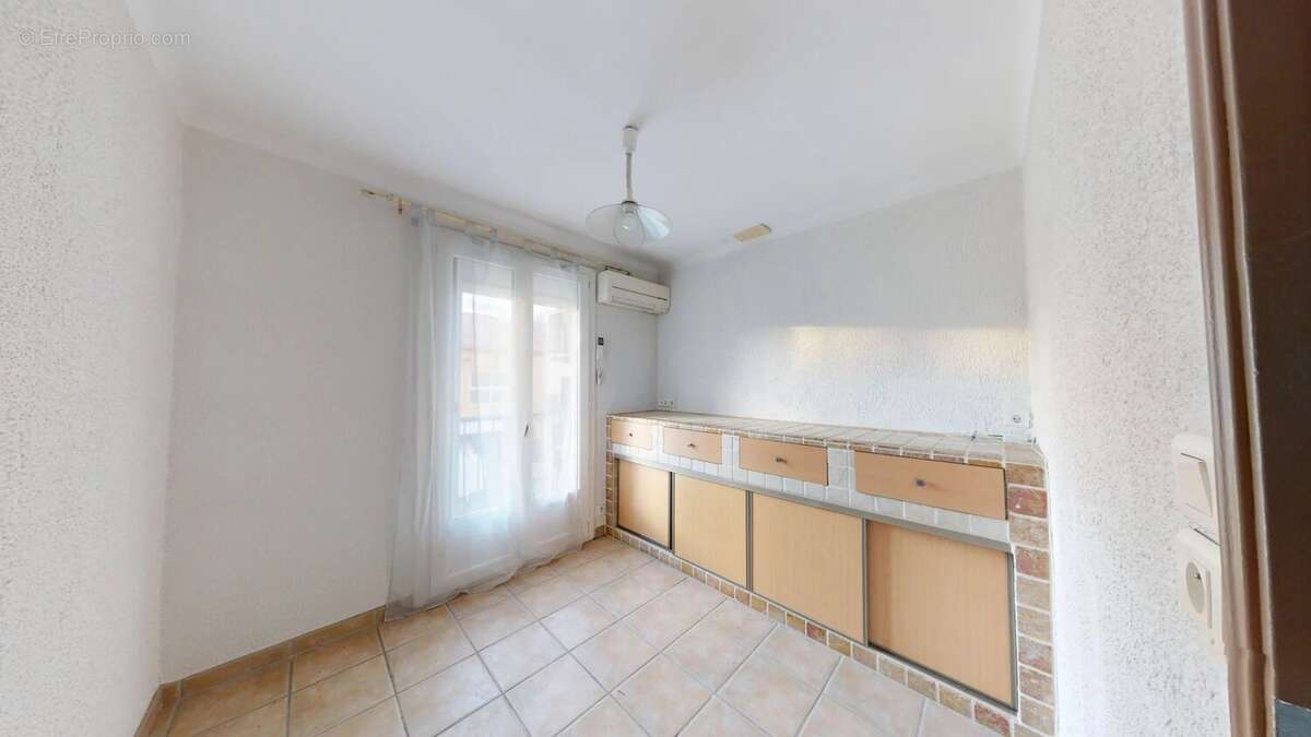 Appartement à PORT-DE-BOUC