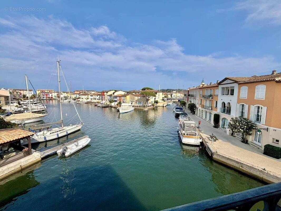 Appartement à GRIMAUD