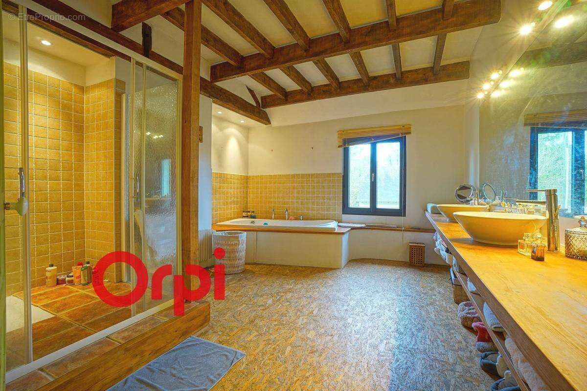 Maison à VIMOUTIERS