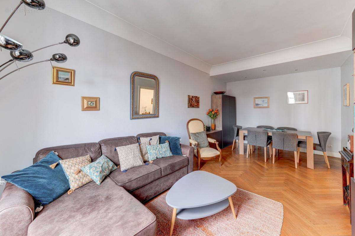 Appartement à LYON-6E