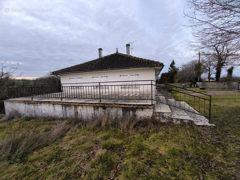 Maison à CHABANAIS