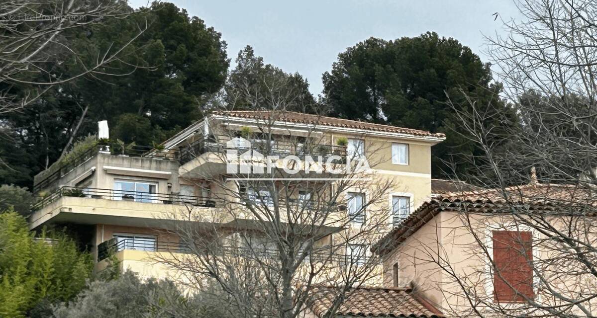 Appartement à MARSEILLE-12E