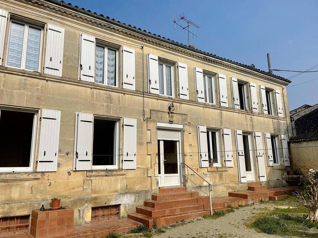 Photo 1 - Maison à COGNAC