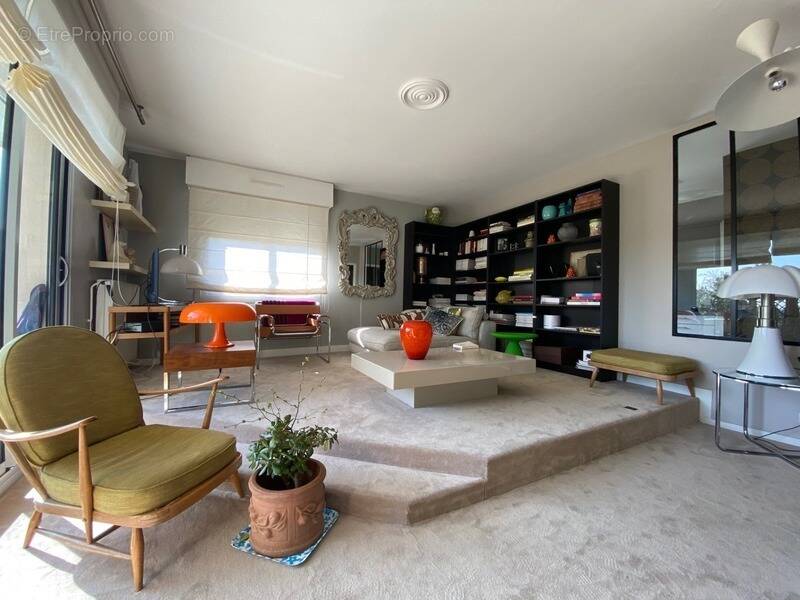 Appartement à SAINT-CYR-SUR-LOIRE